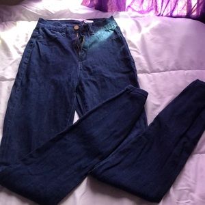 stretchy, high waisted, blue jeans